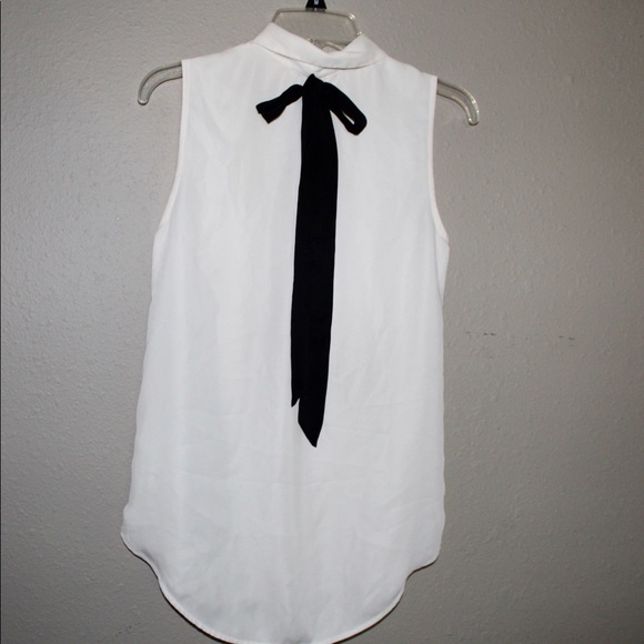 H&M Sleeveless Secretary  Blouse - Picture 4 of 5